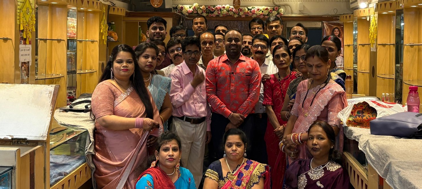 कामठी वाले शोरूम एग्जीक्यूटिव्स एवं हॉस्पिटैलिटी टीम 2